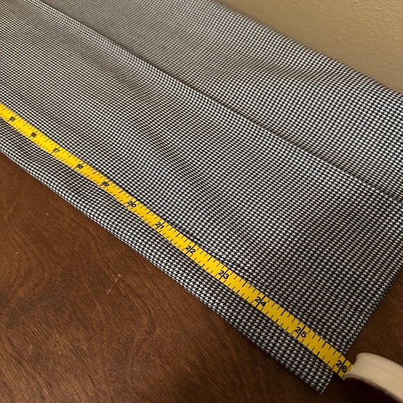 Doncaster Black-and-White Houndstooth Pants – Size 14 - Picture 4 of 6